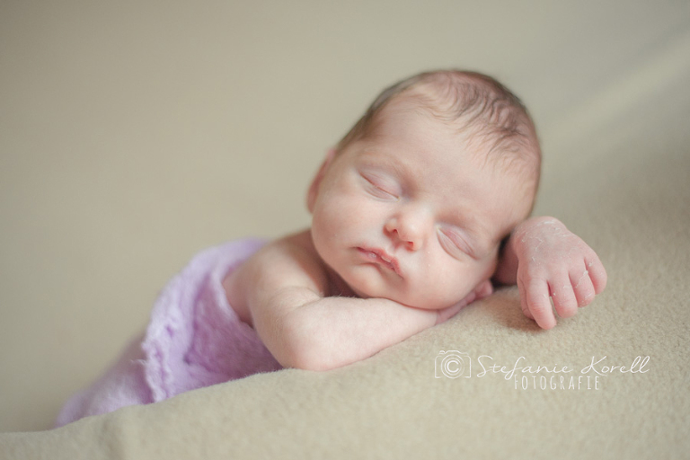 Neugeborenenfotos Eberdingen, www.babyfotografin-stuttgart.de