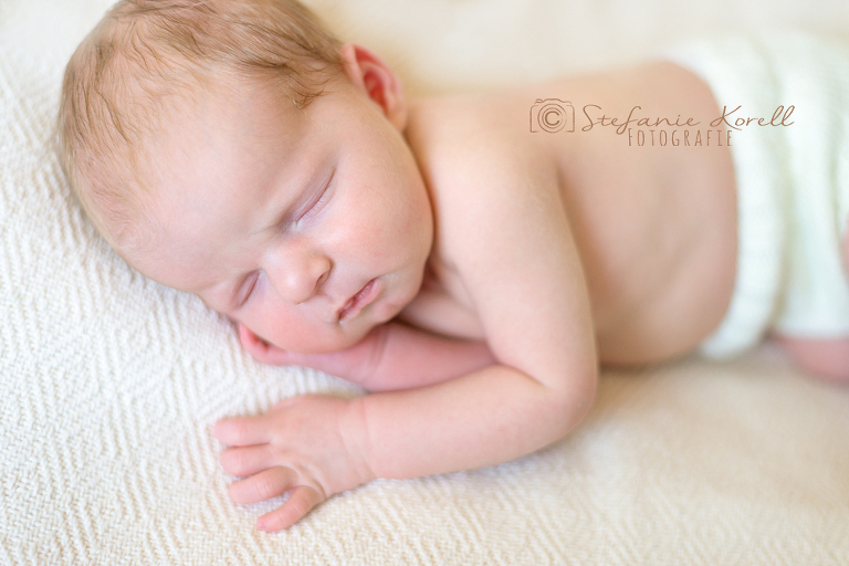 Neugeborenenfotos Heimerdingen, www.babyfotografin-stuttgart.de