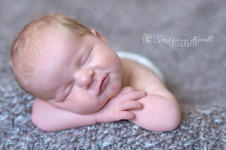 Neugeborenenfotos Heimerdingen, www.babyfotografin-stuttgart.de