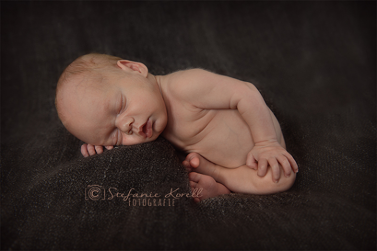 Neugeborenenfotografin Esslingen , www.babyfotografin-stuttgart.de