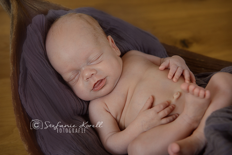 Neugeborenenfotografin Esslingen , www.babyfotografin-stuttgart.de