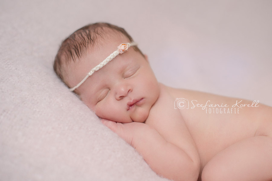 Neugeborenenfotografie Stuttgart, www.babyfotografie-stuttgart.de
