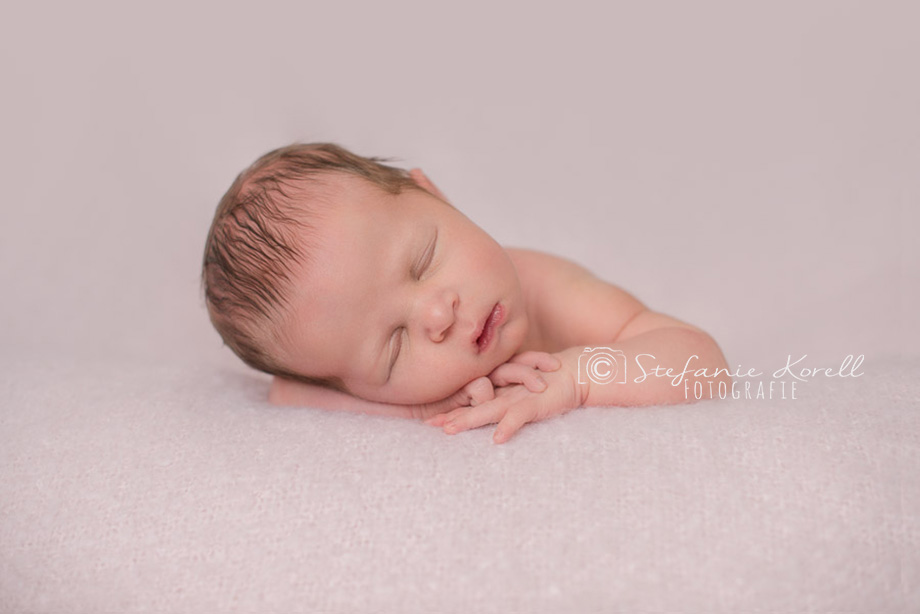 Neugeborenenfotografie Stuttgart, www.babyfotografie-stuttgart.de