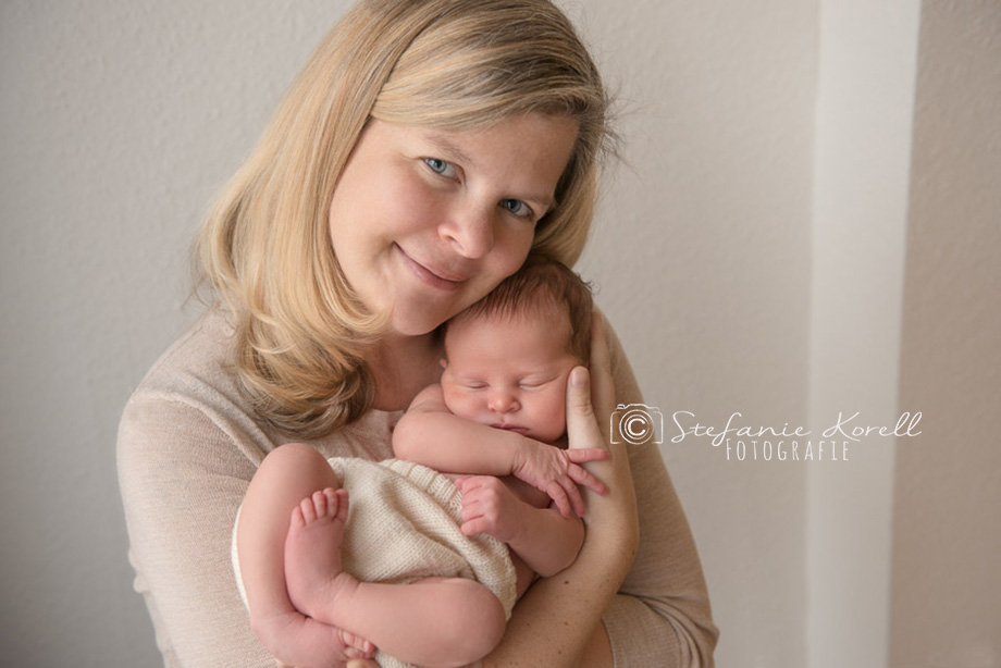 Neugeborenenfotografie Stuttgart, www.babyfotografie-stuttgart.de