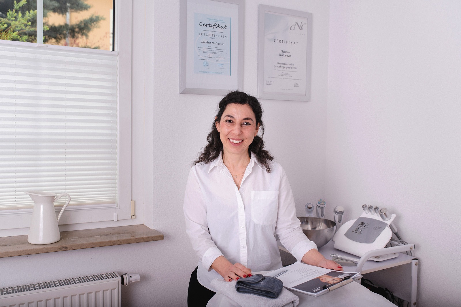 kosmetikerin-sandra-matosevic-portrait-personal-branding-fotografie-ludwigsburg-stefanie-korell